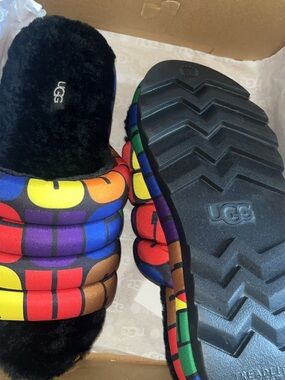 UGG Pride Slide - Rainbow Puffer Strap with Black Interior